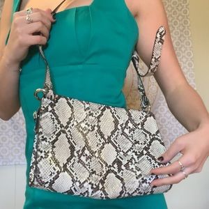 this cute little snakeskin shoulder bag needs some extra love 😭